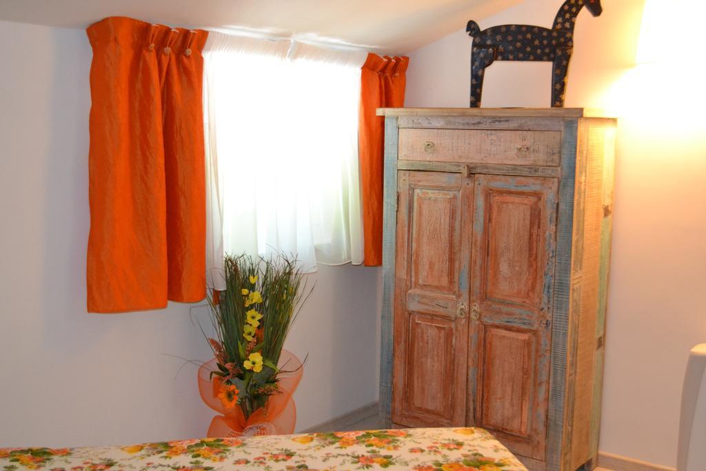 Camera Matrimoniale/Doppia con Letti Singoli con Bagno Privato